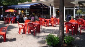 Snack extérieur du camping des Gorges du Tarn