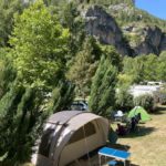 Emplacement tente et caravane au camping des Gorges du Tarn